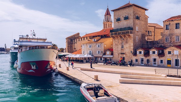 blue lagoon tour from split