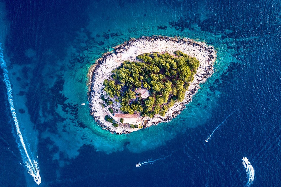 Day Trip From Split To Hvar [With New Boats]