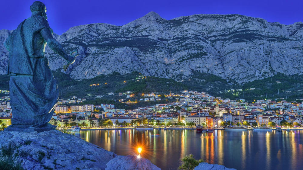 Makarska promenade