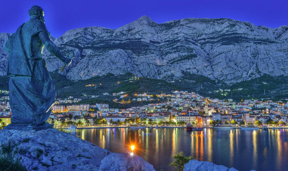 Makarsa, place to visit near Split